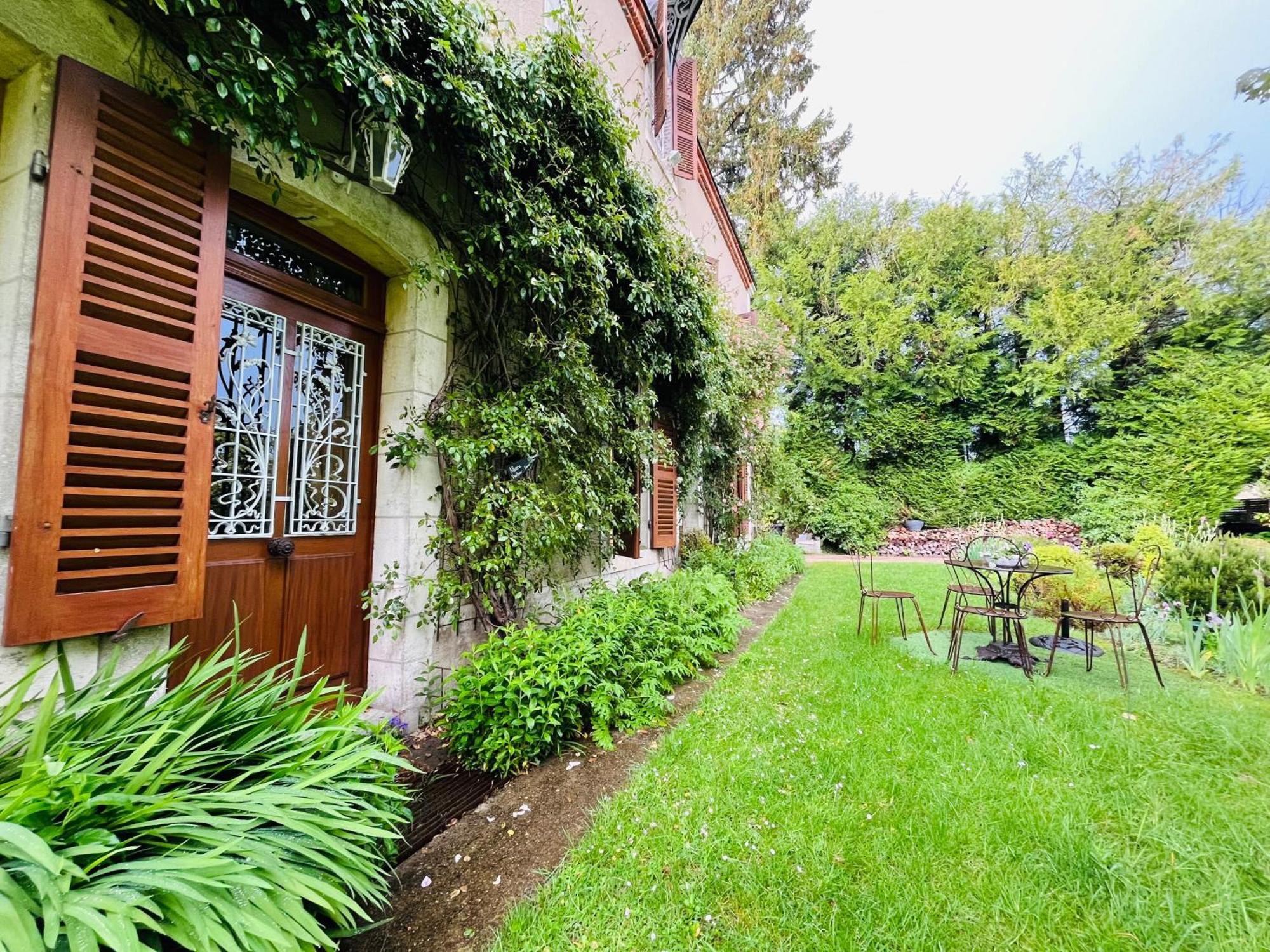 Le Buisson De La Gariole Bed and Breakfast Aubigny-sur-Nère Exteriör bild