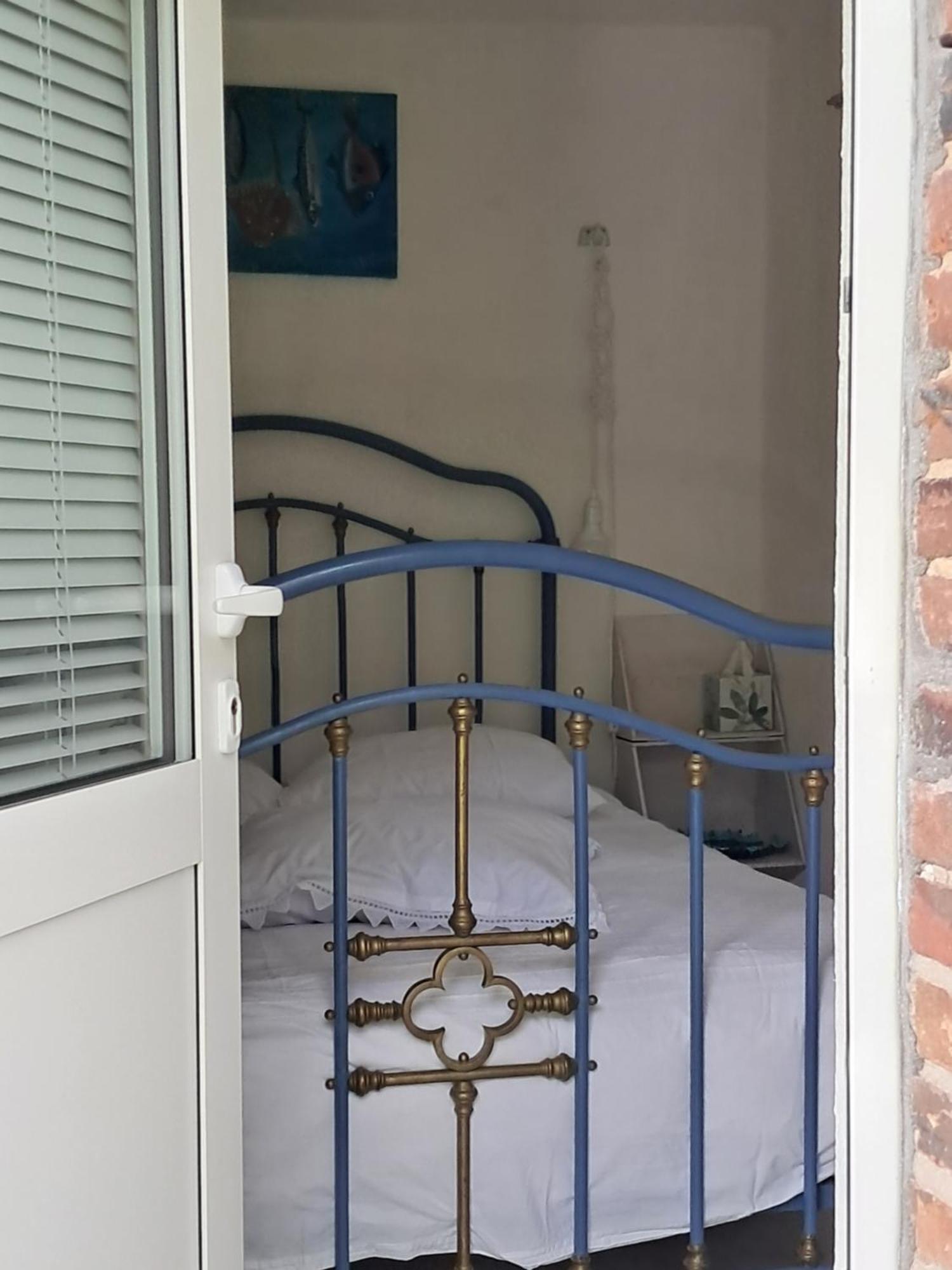 Le Buisson De La Gariole Bed and Breakfast Aubigny-sur-Nère Exteriör bild